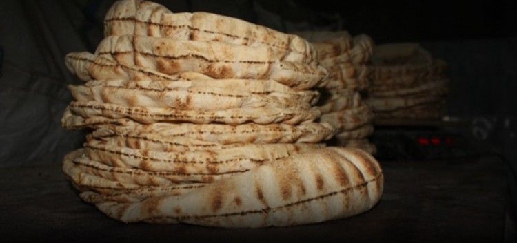 وحدة تنسيق الدعم تخفض سعر الخبز في ريف حلب.. وداعش توقف 3 أفران في دير الزور